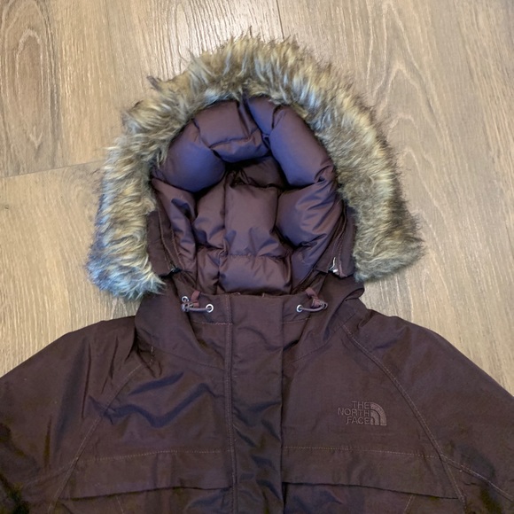 North Face Arctic Parka - Picture 6 of 6